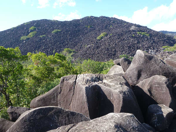 poster gunung Earth Black Mountain APC 002