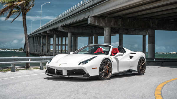 Poster Mobil Ferrari Bridges 488 Spider Sport Car White 1ZM
