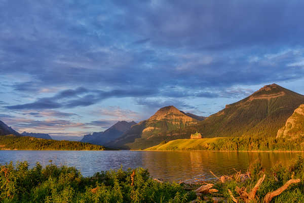 Poster Pemandangan Gunung Canada Autumn Parks Lake Mountains Waterton Park 1Z