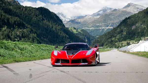 Poster Mobil Ferrari Mountains FXX K Front 1ZM