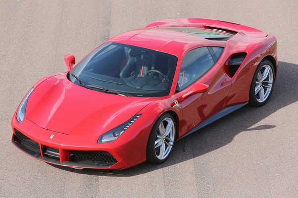 Poster Mobil Ferrari 488 GTB Red Car Sport Car Ferrari Ferrari 488 APC003