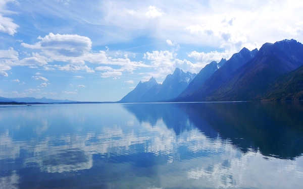 Poster Pemandangan Gunung Blue Cloud Lake Reflection Sky Water Mountains Mountain APC