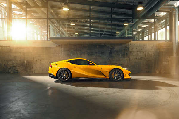Poster Mobil Ferrari Ferrari 812 Superfast APC030 Poster Mobil Ferrari Ferrari 812 Superfast APC030
