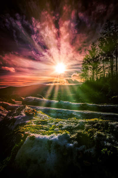 poster pegunungan sunrise sun light wicklow mountains ireland 4k WPS