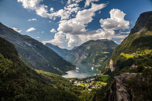 poster pegunungan Norway Mountains Sky Scenery Geiranger Fjord Bay 1Z