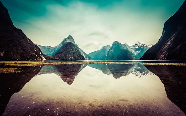 Poster Pemandangan Gunung mitre peak mountains milford sound south island new zealand WPS