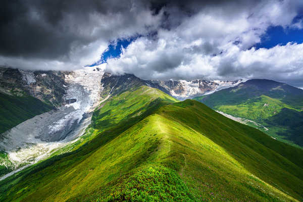 poster pemandangan alam gunung Sky Mountains Georgia Chkhutnieri Pass Upper 1Z