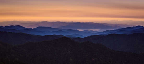 Poster Pemandangan Gunung mountain range sunrise mountains 4k WPS02