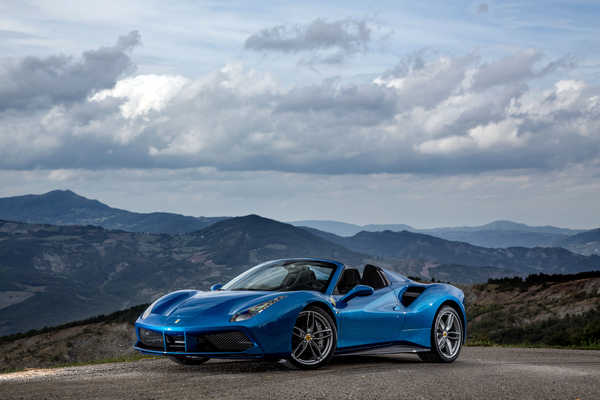 Poster Mobil Ferrari Ferrari 488 APC010