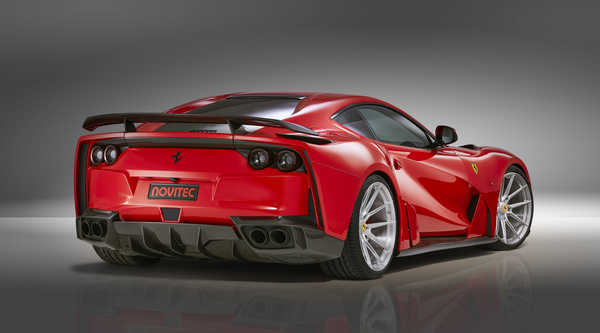 Poster Mobil Ferrari Novitec N Largo Superfast 812 2019 Red 1ZM002