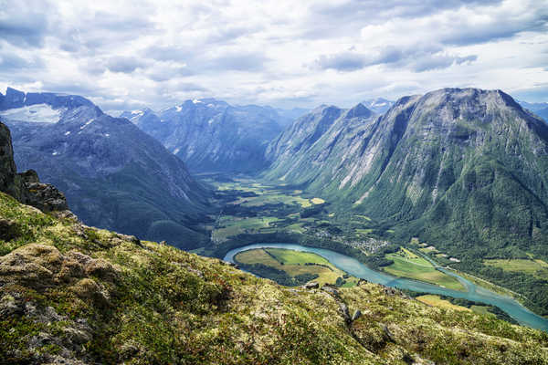 poster pemandangan alam gunung Norway Mountains Rivers Scenery Romsdalseggen 1Z