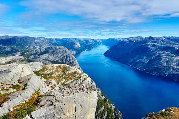 poster pegunungan preikestolen cliff mountains landscape river norway 4k 5k WPS