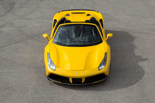 Poster Mobil Ferrari Ferrari 488 Spider APC012