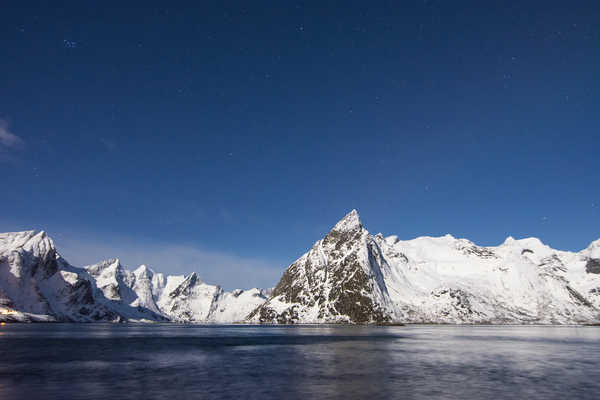 poster pemandangan alam gunung norway winter mountains lake 4k 5k WPS