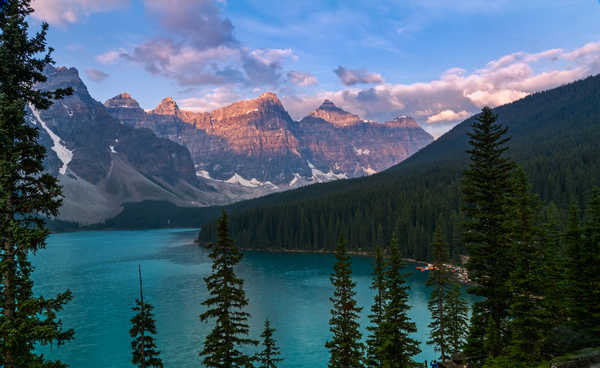 poster pemandangan alam gunung Canada Mountains Lake Forests Scenery Moraine Lake 1Z