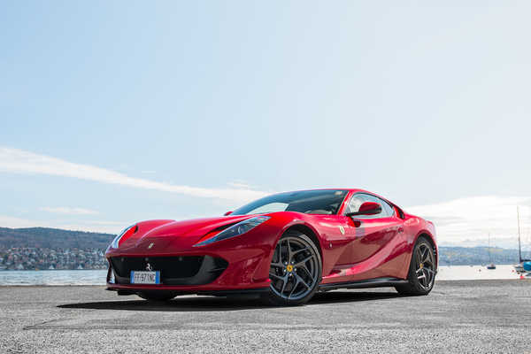 Poster Mobil Ferrari Superfast 812 Red Metallic 1ZM
