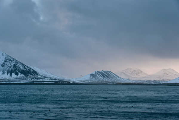 poster gunung Iceland Mountains Rivers Winter 1Z