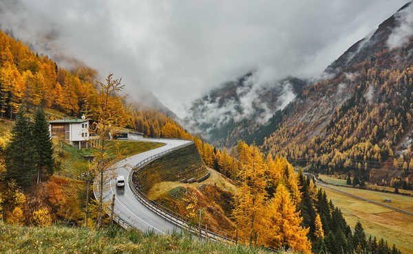 poster pegunungan Austria Mountains Autumn Roads East Tyrol Alps Fog 1Z